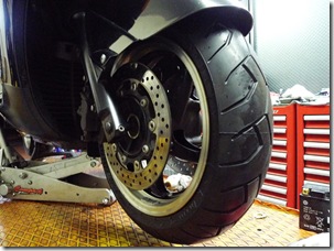 tmax_tire_01