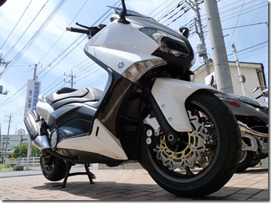 tmax530_brake_5